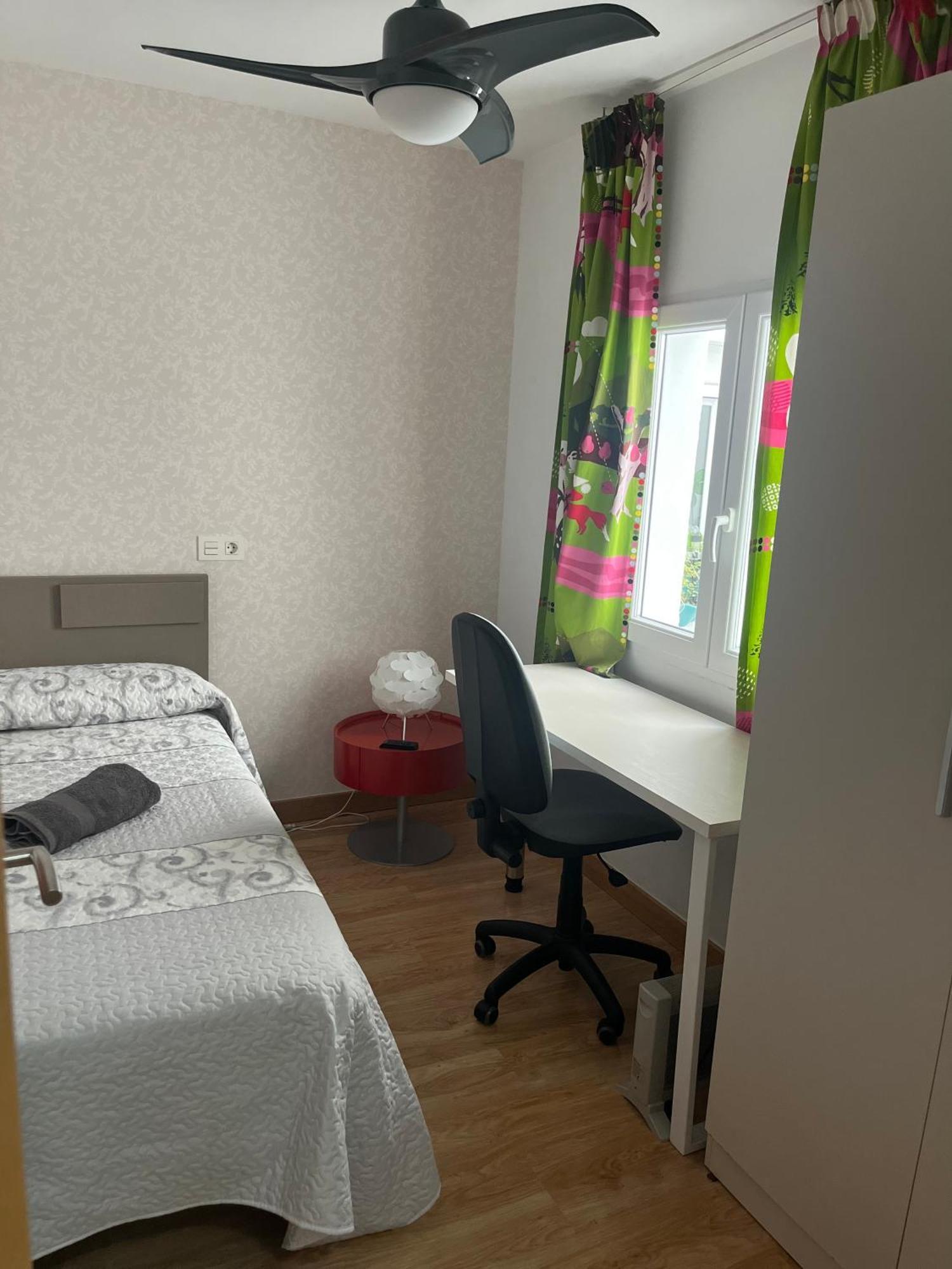 Bonito Apartamento En Гранада Екстериор снимка